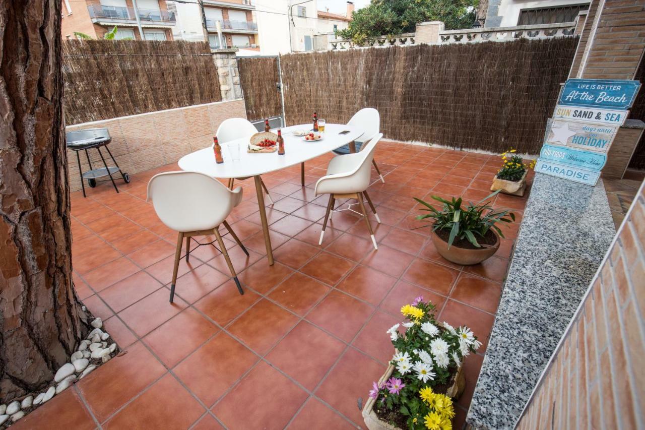 Casa Samara Castelldefels Exterior foto